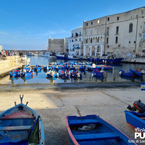 Le foto sul percorso per raggiungere Monopoli